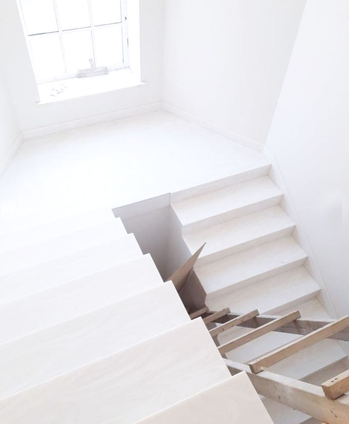 Лестница Corian White Onyx